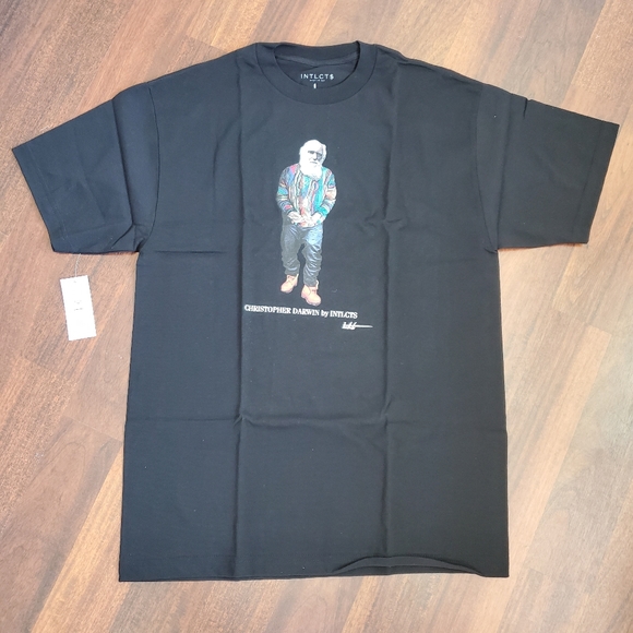 Intlcts "Christopher Darwin" T-Shirt - Picture 1 of 4